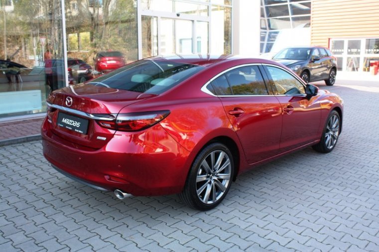 Mazda 6, SKYACTIV-G, barva červená