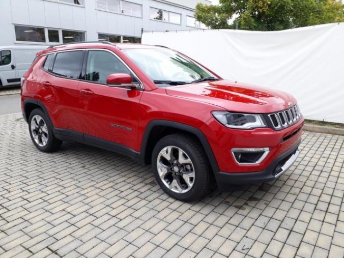 Jeep Compass, 1.4 140PS Limited  4x2 manuál, barva červená