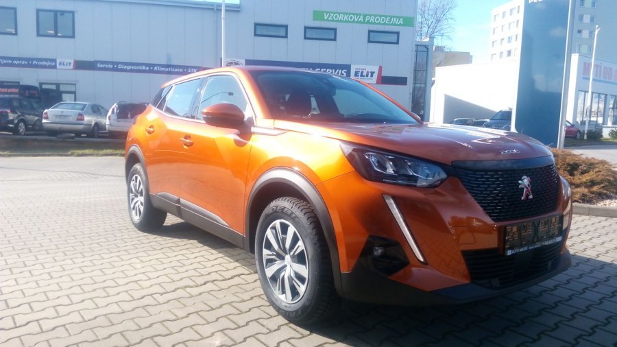 Peugeot 2008, ACTIVE 1.2 PureTech 100 MAN6, barva oranžová