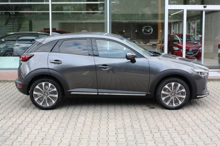 Mazda CX-3, SKYACTIV-G, barva šedá