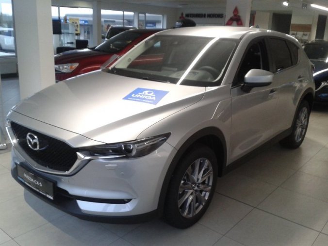 Mazda CX-5, 2,0i, barva stříbrná