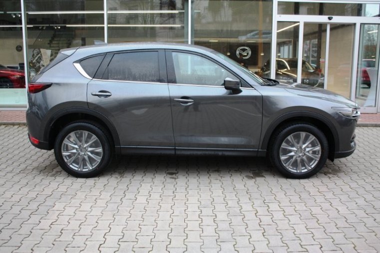 Mazda CX-5, SKYACTIV-G, barva šedá