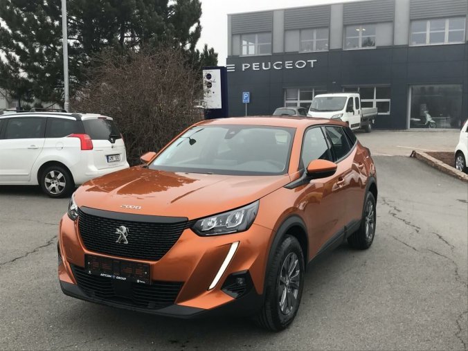 Peugeot 2008, 1.2 PureTech ACTIVE PACK 130k, barva oranžová