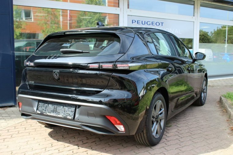 Peugeot 308, Peugeot 308 ACTIVE 1.2 130 MAN6, barva černá