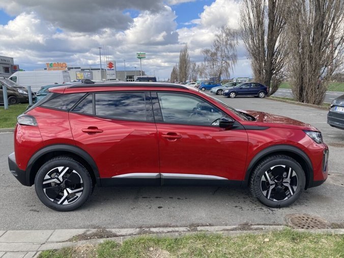 Peugeot 2008, Peugeot 2008 ALLURE PureTech 100 S&S MAN6, barva červená