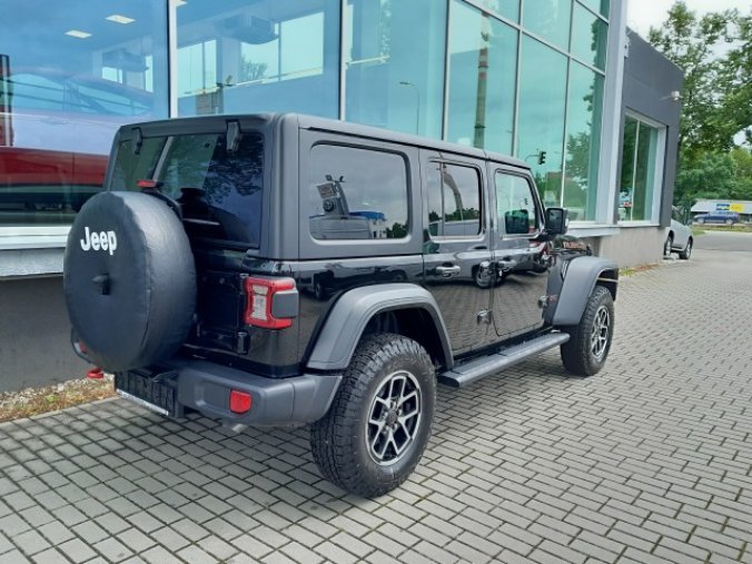 Jeep Wrangler, Unlimited 2,0T  Rubicon ČR, barva černá