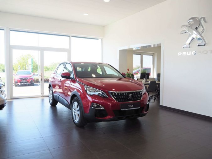 Peugeot 3008, ACTIVE 1.2 130k MAN6, barva červená