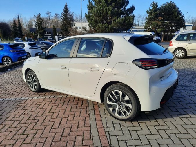 Peugeot 208, Peugeot 208 ACTIVE PureTech MAN5, barva bílá