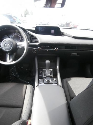 Mazda 3, Skyactiv X 181, barva šedá