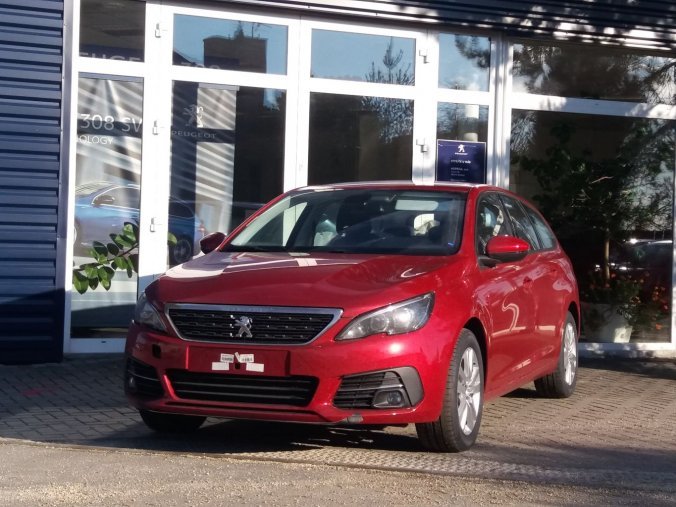 Peugeot 308, 308 SW ACTIVE 1.2 PureTech 110 S&S MAN6, barva červená