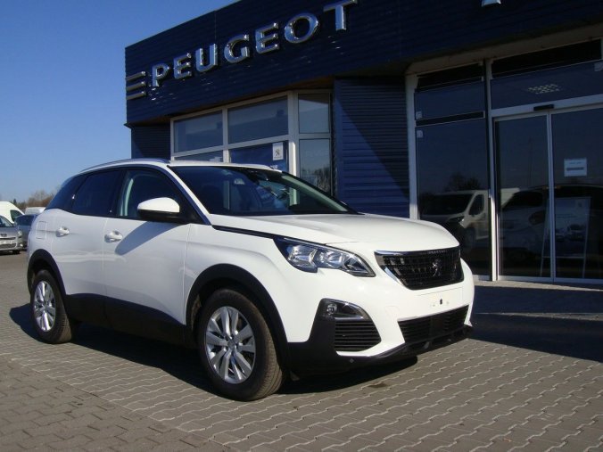 Peugeot 3008, Active 1,2 Pure Tech 130k, barva bílá