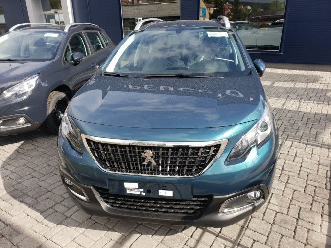 Peugeot 2008, ACTIVE 1.2 PureTech 82 S&S MAN5, barva zelená