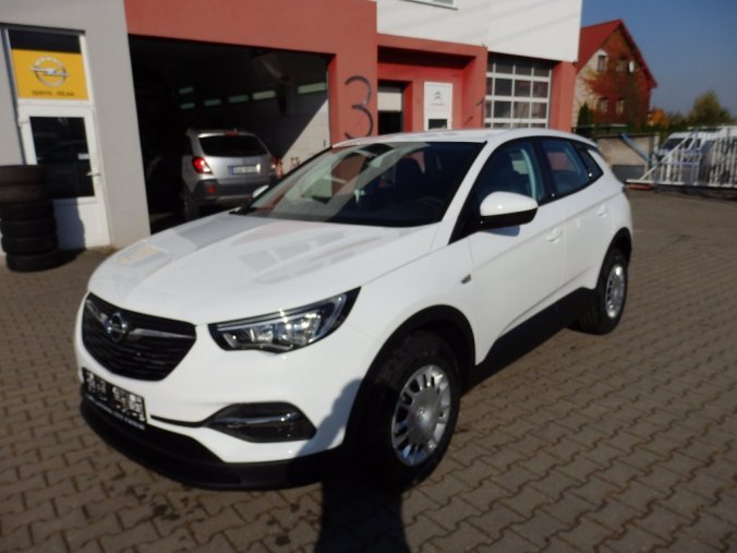 Opel Grandland X, Selection 1.2turbo 130k, barva bílá