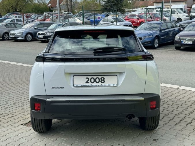 Peugeot 2008, Peugeot 2008 ACTIVE - IHNED K ODBĚRU, barva bílá