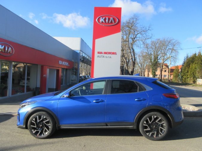 Kia XCeed, 1,5 T-GDi GPF 7DCT TOP, barva červená