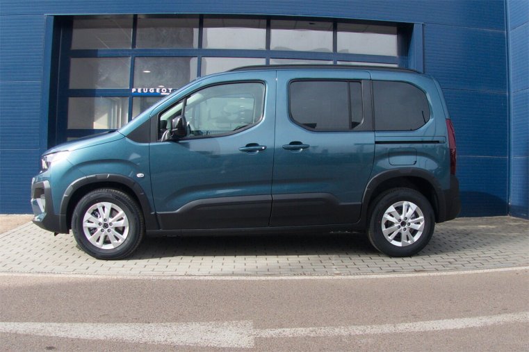 Peugeot Rifter, Peugeot Rifter Allure 1.5 BlueHDI 100 MAN6, barva modrá