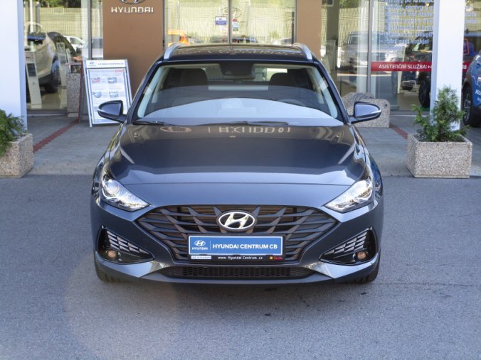 Hyundai i30, 1,5i 81 kW MT, barva šedá