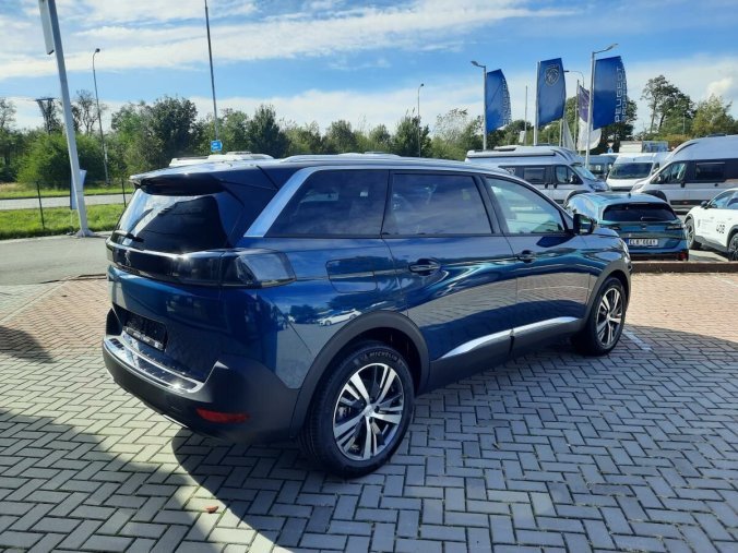 Peugeot 5008, Peugeot 5008 ALLURE PACK BlueHDi 130 S&S EA, barva modrá