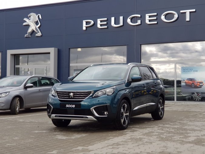 Peugeot 5008, ALLURE 1.2 PureTech 130 EAT8, barva zelená