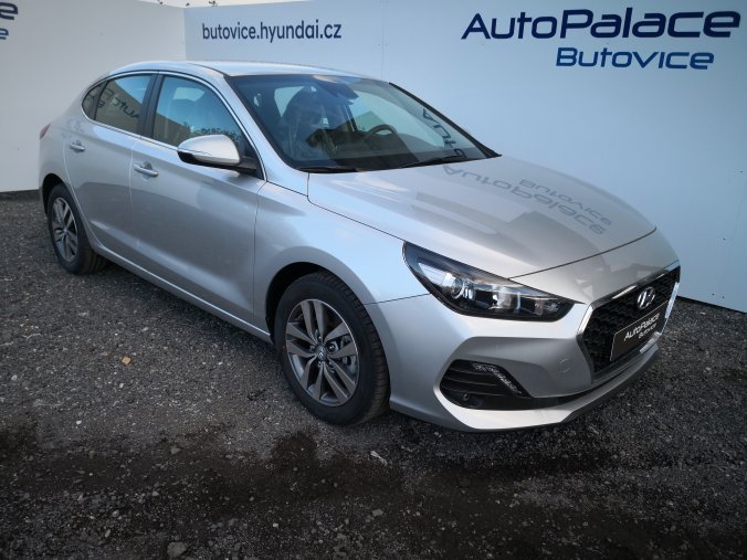 Hyundai i30, 1,0 T-GDI 88 kW (95 NAT) 6 st. man, barva stříbrná