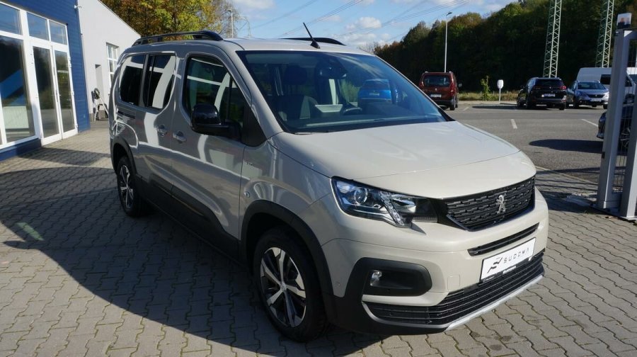 Peugeot Rifter, LONG 7míst GT 1.5 BlueHDi 130k, barva šedá