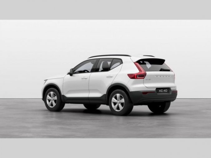 Volvo XC40, T2 1.5L 129 HP AT8 FWD ESSENTI, barva bílá