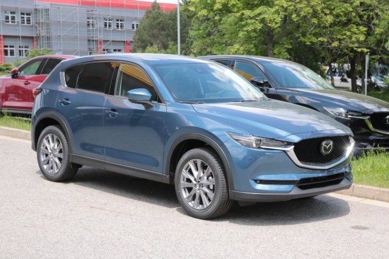 Mazda CX-5, 2,5 Skyactiv-G 194k, barva modrá