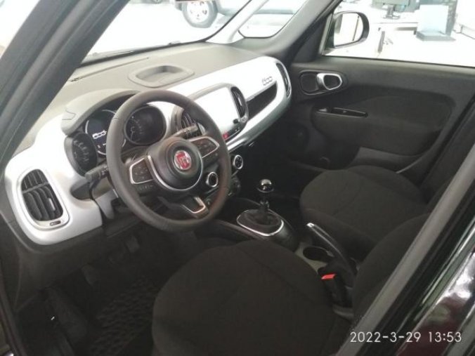 Fiat 500L, 1.4 16v 95k Connect, barva černá