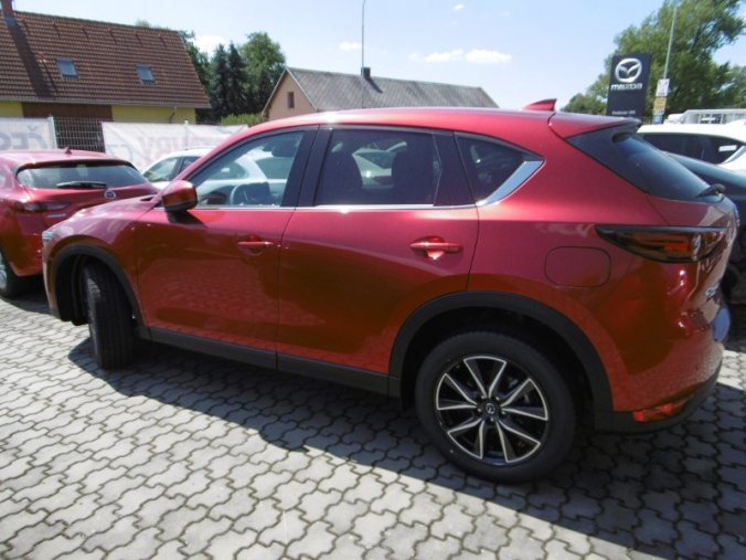 Mazda CX-5, 2,5i 143kW, barva červená