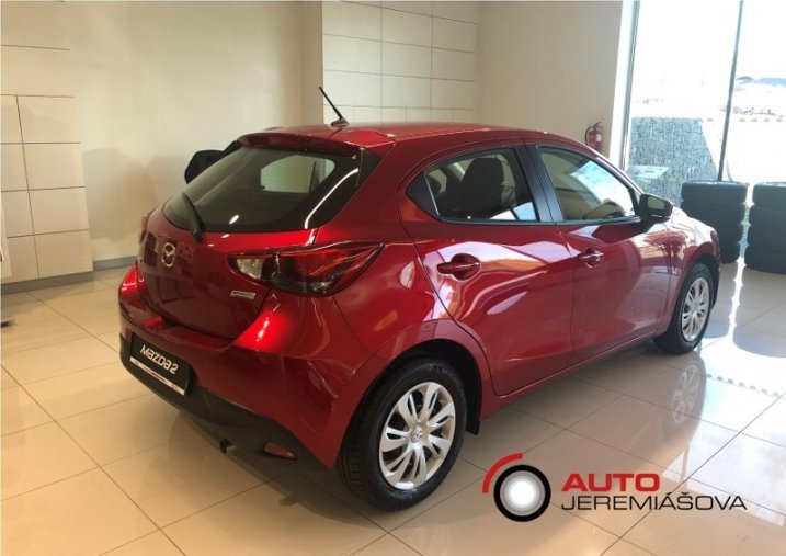 Mazda 2, 1.5 G75k, barva červená