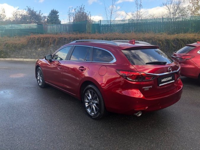 Mazda 6, 2.0 G145 + 5 let plná záruka, barva červená