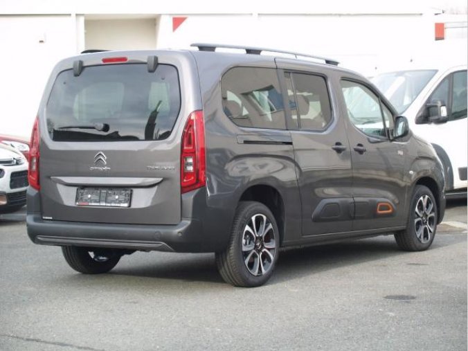 Citroën Berlingo, XL Shine 1,5BHDi 130 EAT8, barva šedá