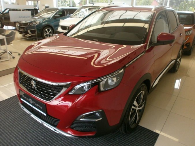 Peugeot 3008, Allure 1,5 BlueHDi 130 96 kW S, barva červená