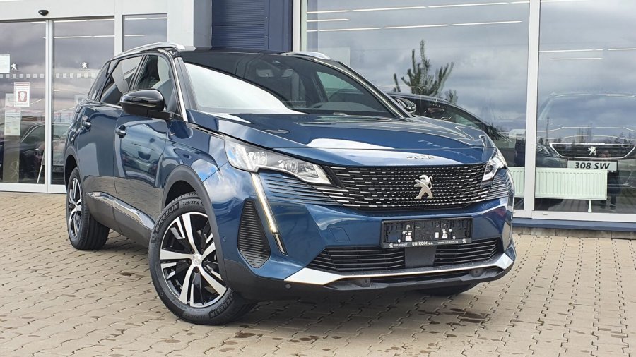 Peugeot 5008, GT BlueHDi 130 EAT8, barva modrá