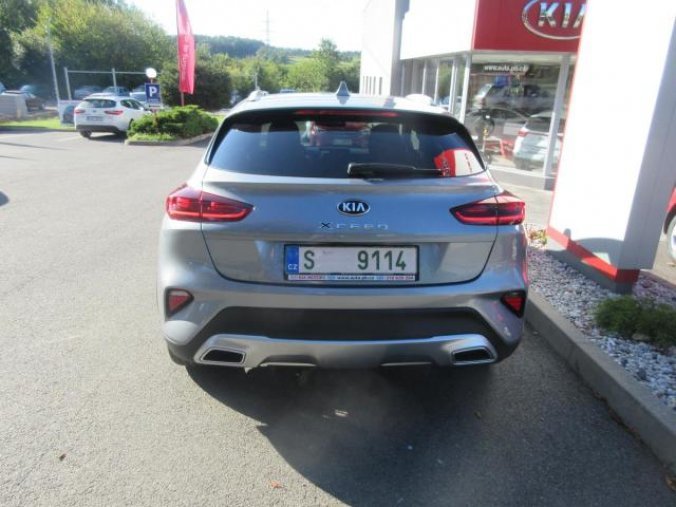 Kia XCeed, 1,4 T-GDi GPF 7DCT EXCLUSIVE, barva šedá