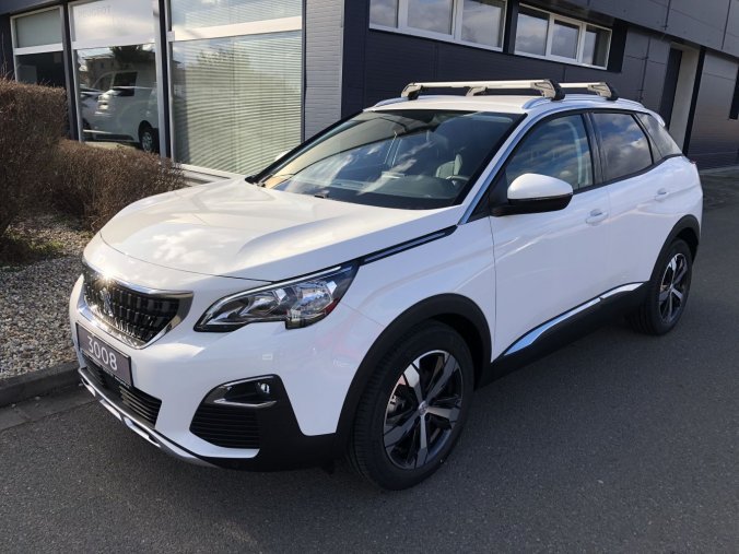 Peugeot 3008, Allure 1.5 BlueHDi 130 S&S MAN6, barva bílá