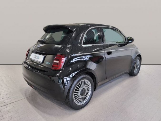 Fiat 500, 500e Hatchback 42kWh, barva černá