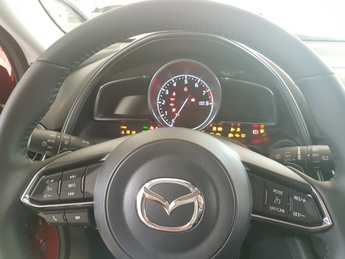 Mazda CX-3, Skyactiv-G121, barva červená