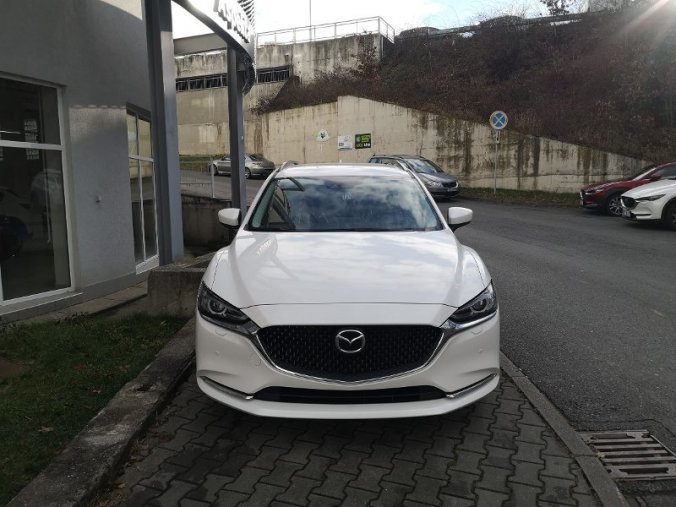 Mazda 6, 2.5i G 194K, barva bílá