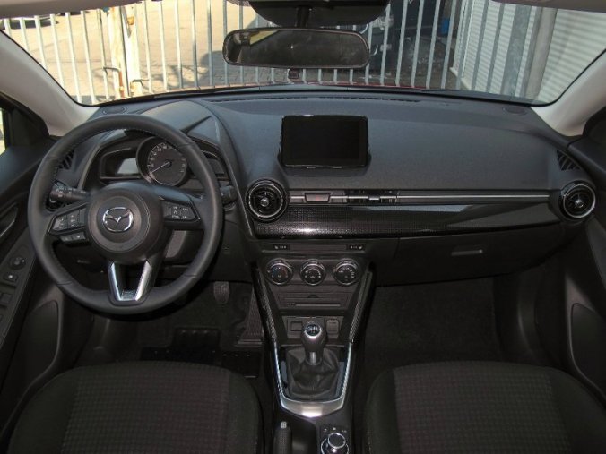 Mazda 2, 1,5 Skyactiv-G 66k/90kW 5MAN, barva červená