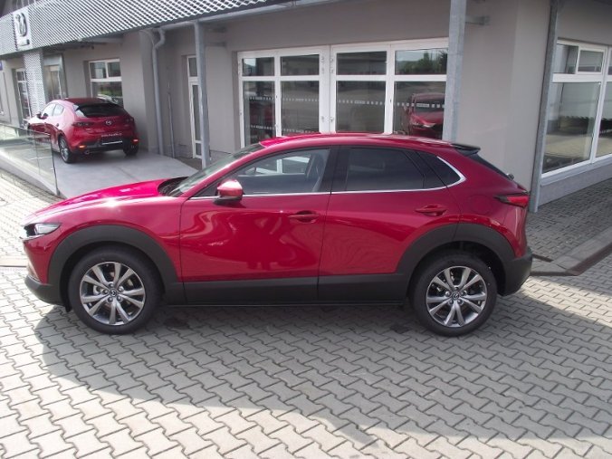 Mazda CX-30, 2,0 122k, barva červená