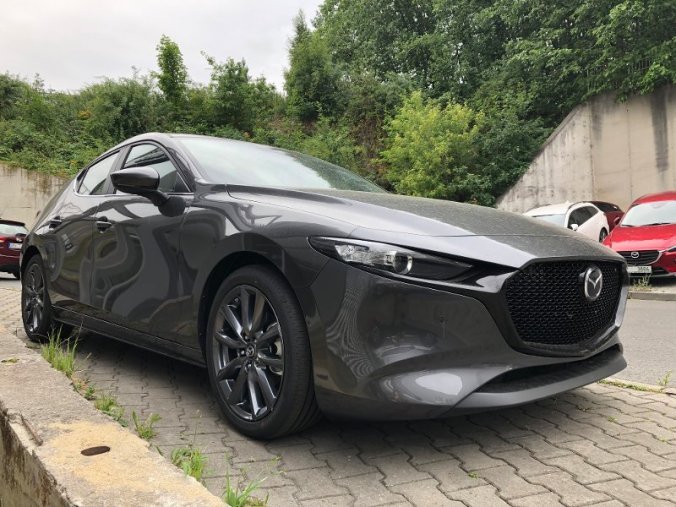 Mazda 3, 2.0i G122, barva šedá