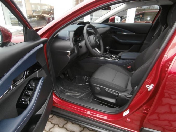 Mazda CX-30, 2,0i X180 PS, barva červená