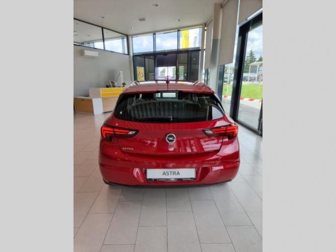 Opel Astra, Elegance 1.2T (96kW) MT6, barva červená