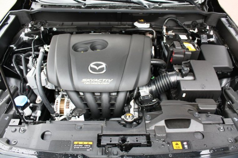 Mazda CX-3, SKYACTIV-G, barva černá