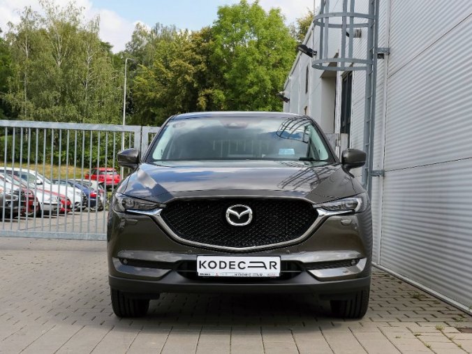 Mazda CX-5, 2,0i Skyactiv-G 121KW/165k 6AT AWD, barva šedá