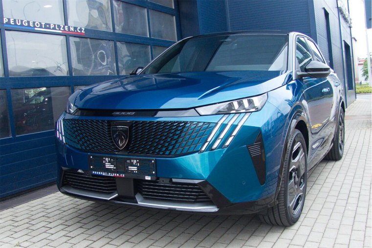 Peugeot 3008, Peugeot 3008 NEW GT Elektromotor 73 kWh 210k, barva modrá