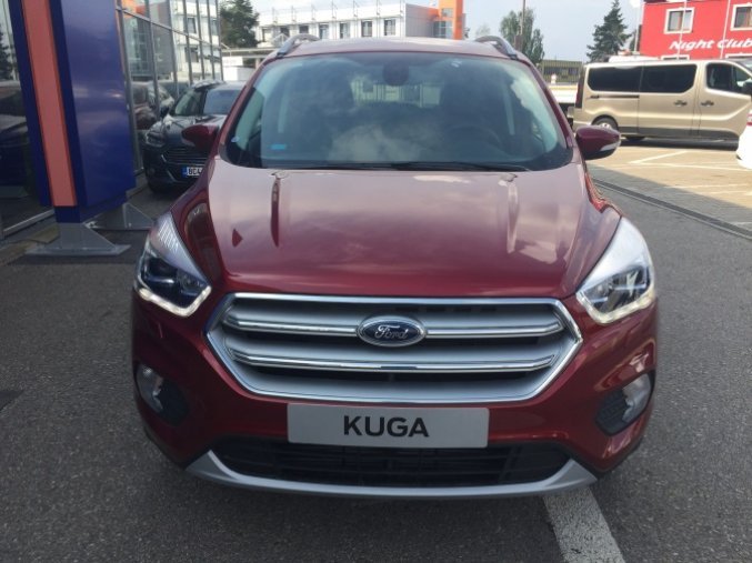 Ford Kuga, Titanium Plus, 5dveřová, 2.0 TDCi 110 kW/150 k, 6st. automatická, 4WD, barva červená