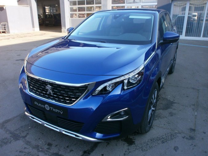 Peugeot 3008, Allure 1,2 PureTech 130 96 kW, barva modrá