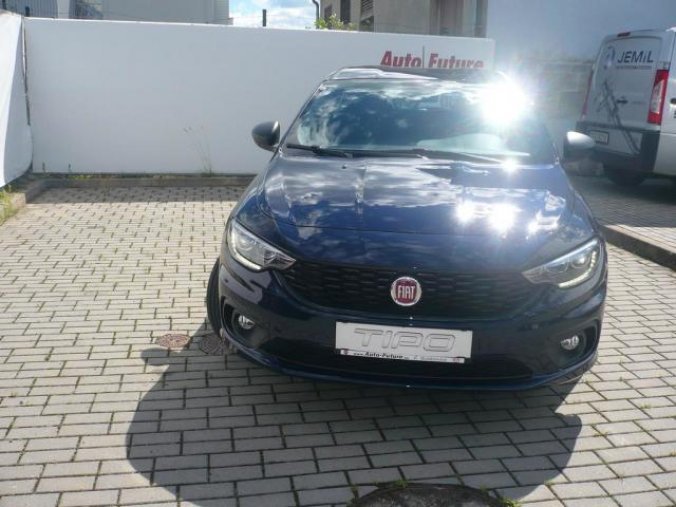 Fiat Tipo, HB 1.4 95k Street, barva modrá